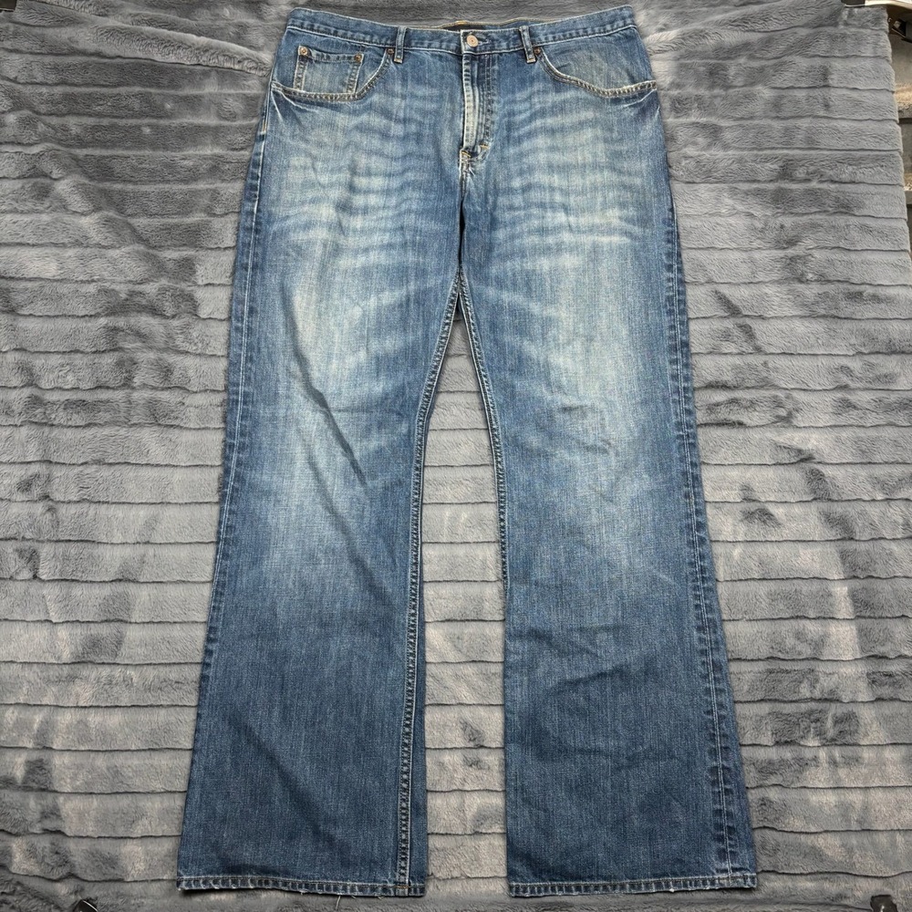 Banana Republic Mens Bootcut Jeans Medium Wash Blue Denim 36x34 Measures 36x31.5